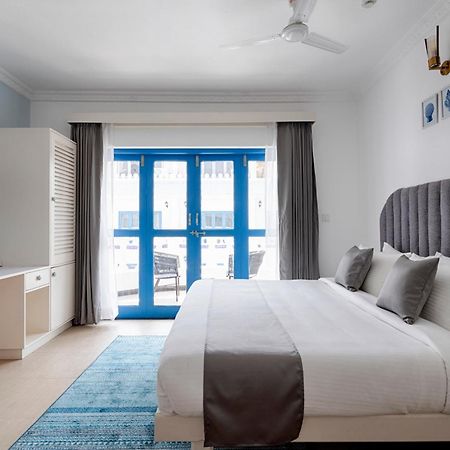 Azalea By Stone Wood Premier Hotel Varca Exterior photo
